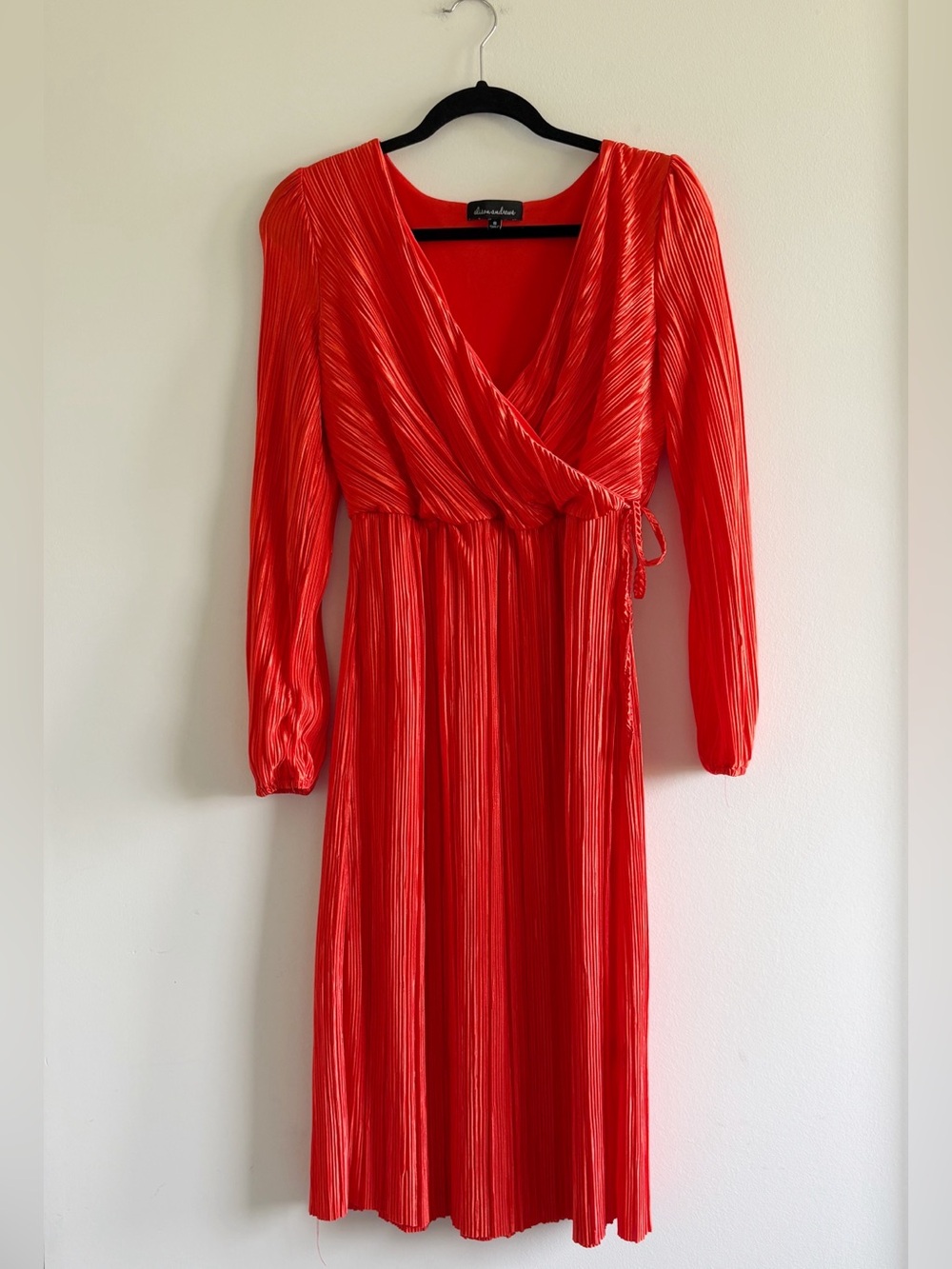 Alison Andrews Coral Red / Orange Pleated Faux Wrap Midi Dress size Small